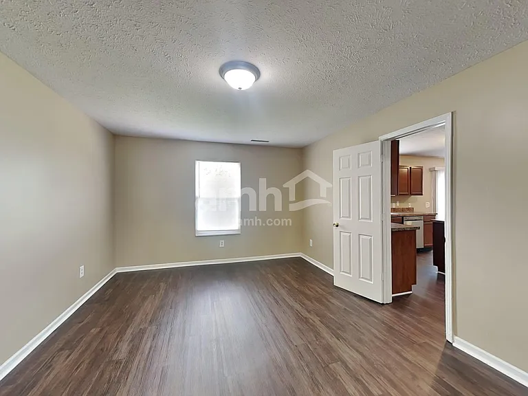 10640 Standish Pl — Photo 7