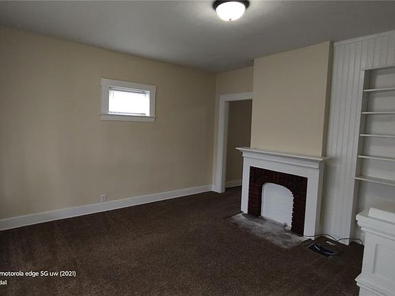 2nd image of 1131 W High St