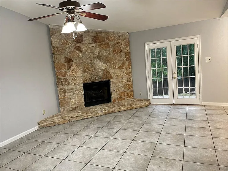 8303 Gallatin Dr — Photo 3