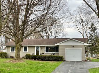 126 Barbara Ln, Rochester, NY 14626