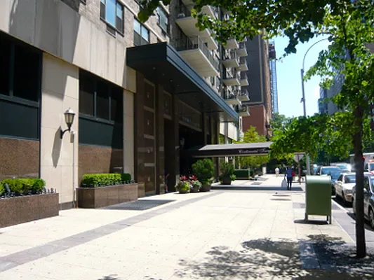 Rented by Veracity NYC LLC | media 19
