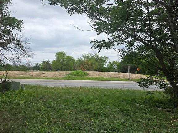 4th image of 2320 Chavaneaux LOT 2