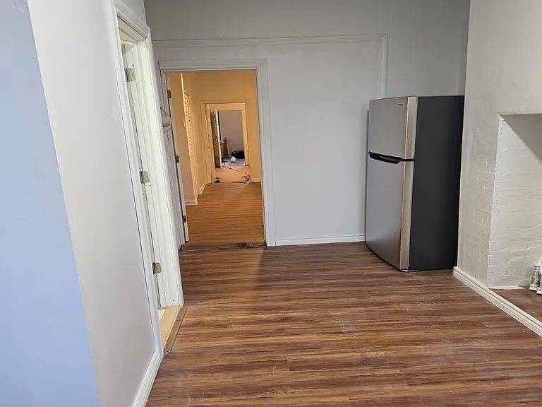 216 Stanhope St #3L — Photo 4