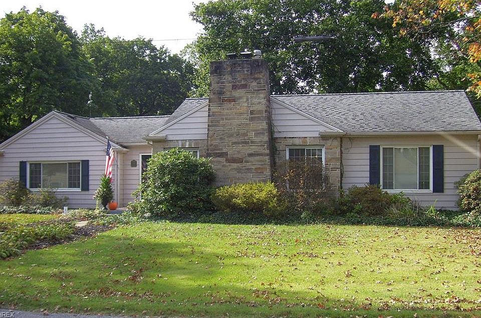 1st image of 44 Thompson Dr