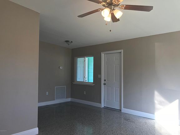 3rd image of 114 N Brown Ave #0