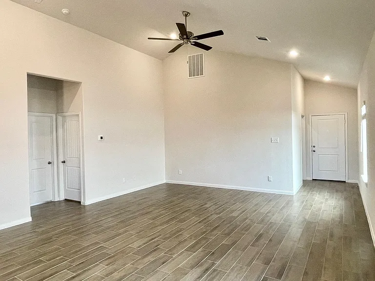 21619 Cypress Maple Dr — Photo 7