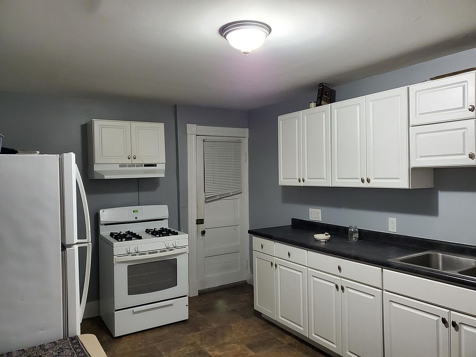 2nd image of 92 E Allen St APT 2