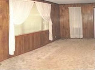 410 N Eubanks Ave, Creal Springs, IL 62922