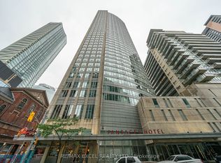 210 Victoria St #2108, Toronto, ON M5B 2R3