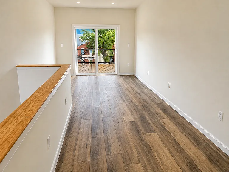 431 N Cherry St #REAR — Photo 2
