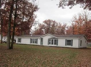 4425 Bartlett Ln, Wheatfield, IN
