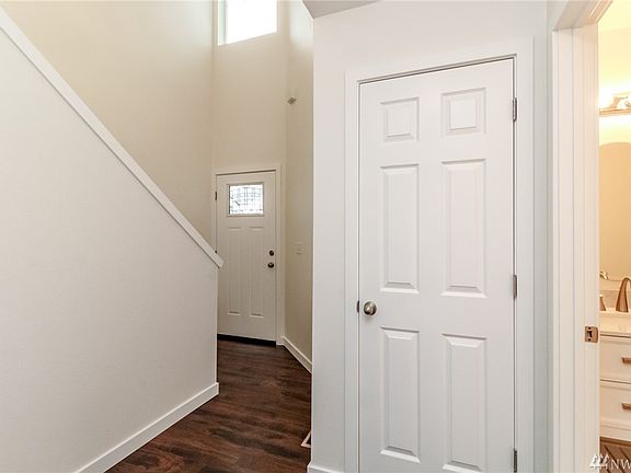 4th image of 10419 198th Street Ct E