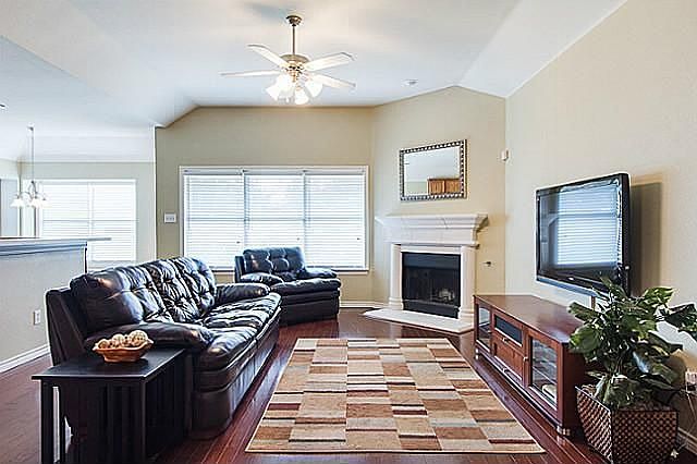 2nd image of 2709 Soda Springs Dr