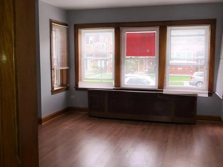 4315 S Sawyer Ave #1 — Photo 2