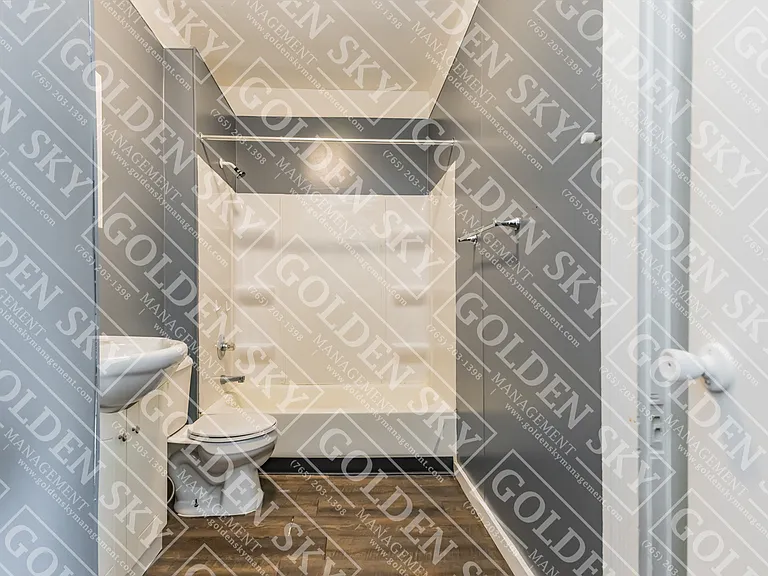 230 Kinsey St — Photo 11
