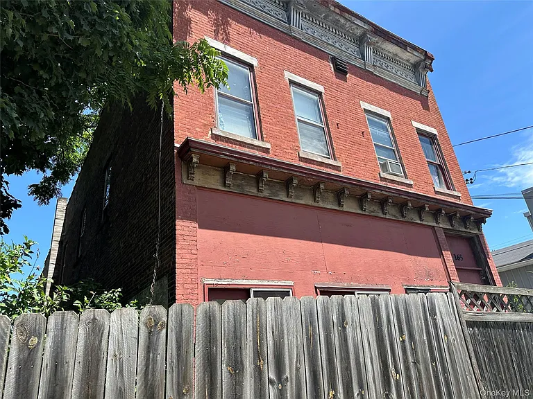 165 Ulster Ave #8 — Photo 35