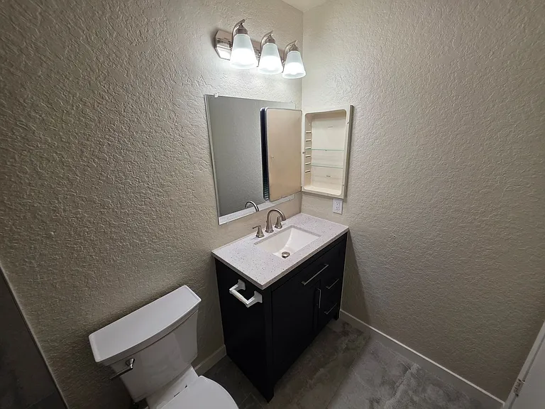 13987 Coteau Dr #10 — Photo 32