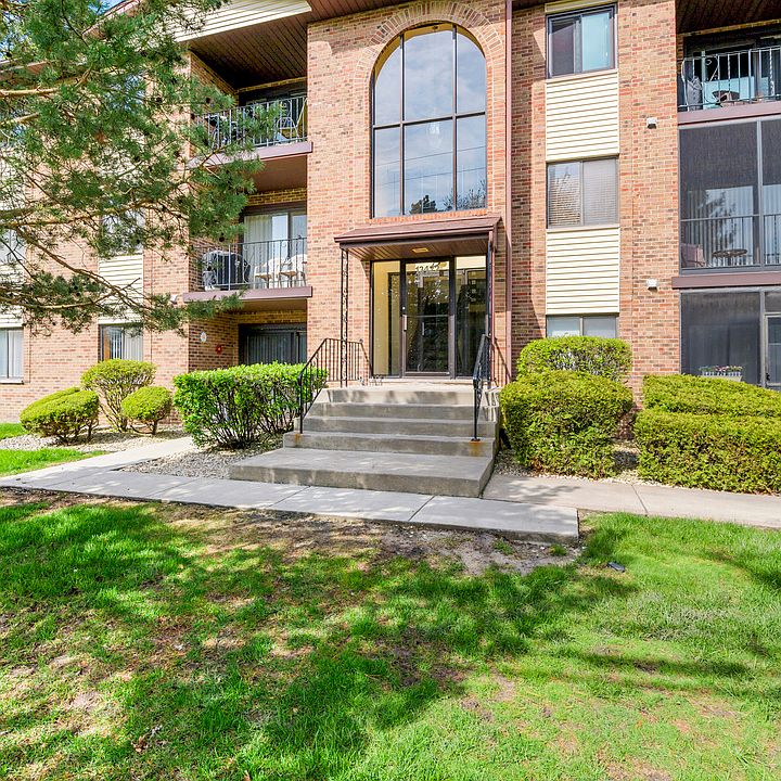 1st image of 13422 W Circle Dr APT 407