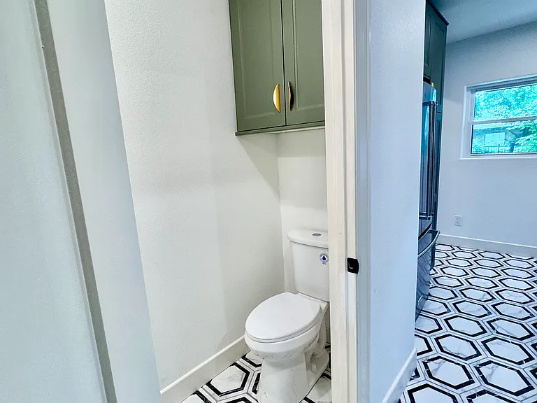 1020 E Terrell Ave — Photo 19
