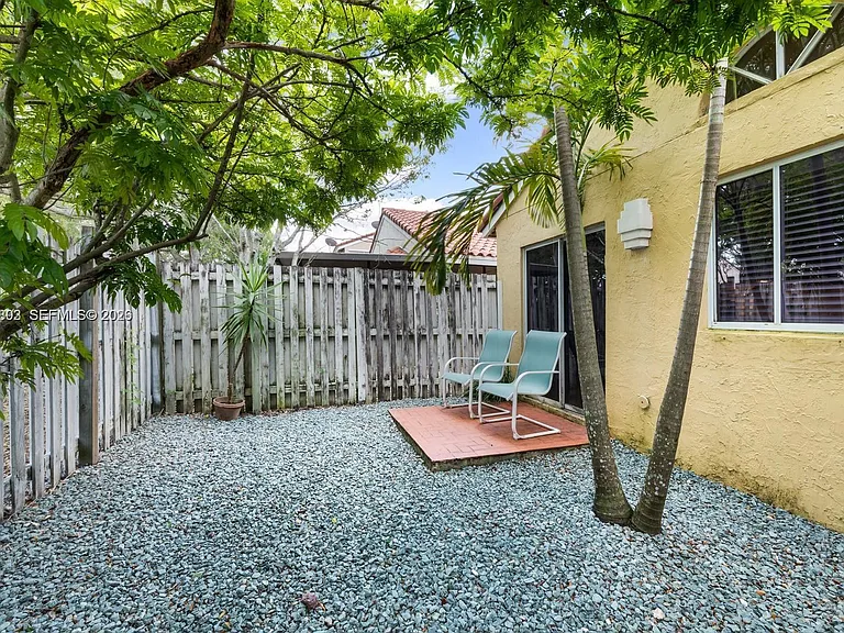 1377 Garden Rd — Photo 30