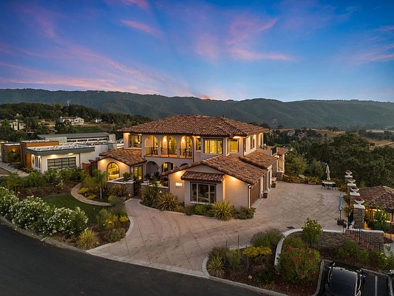 5th image of 2241 Columbine Ct