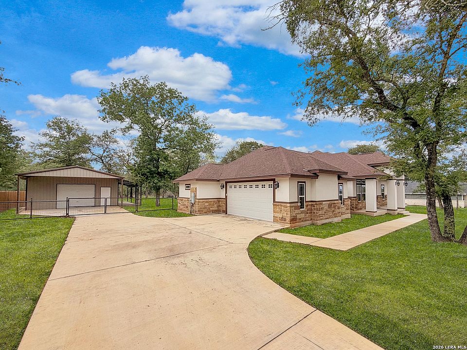 1st image of 246 Cibolo Way