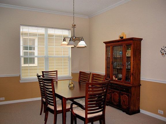 3rd image of 5412 Hampshire Dr