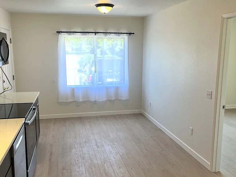 Pardee Duplex (A & B) — Photo 22