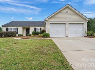 1010 Glen Hollow Dr, Indian Trail, NC 28079