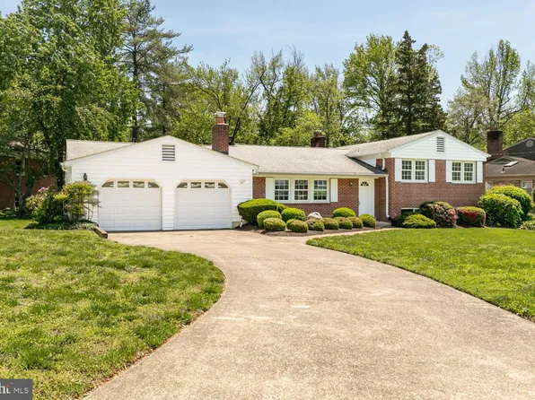 1915 Shannon Ct, Alexandria, VA 22306