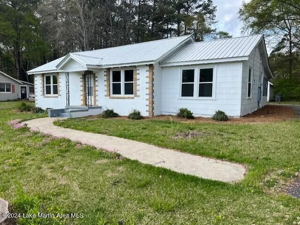 1880 Pine St, Alexander City, AL 35010