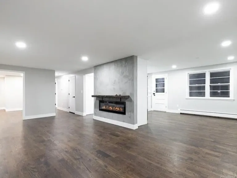 113 Worthington Rd — Photo 3