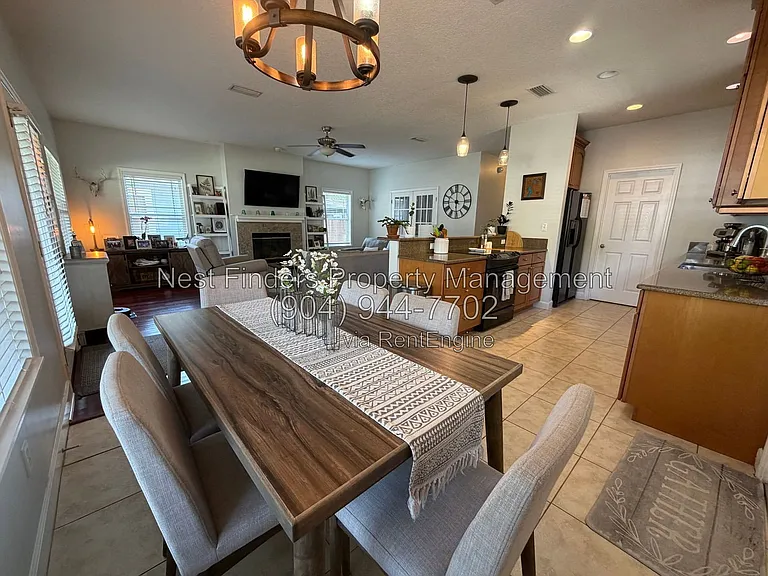 3886 Walsh St — Photo 18