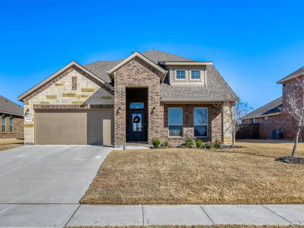 4124 Herdsman Dr, Krum, TX 76249
