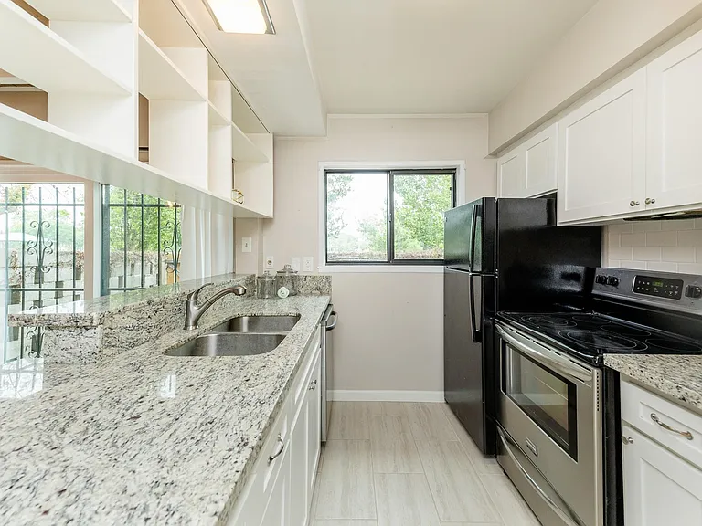 3809 N Braeswood Blvd #9 — Photo 9