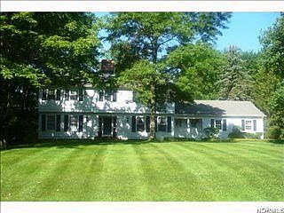 1st image of 70 Willow Wood Ln