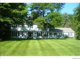 70 Willow Wood Ln, Moreland Hills, OH 44022