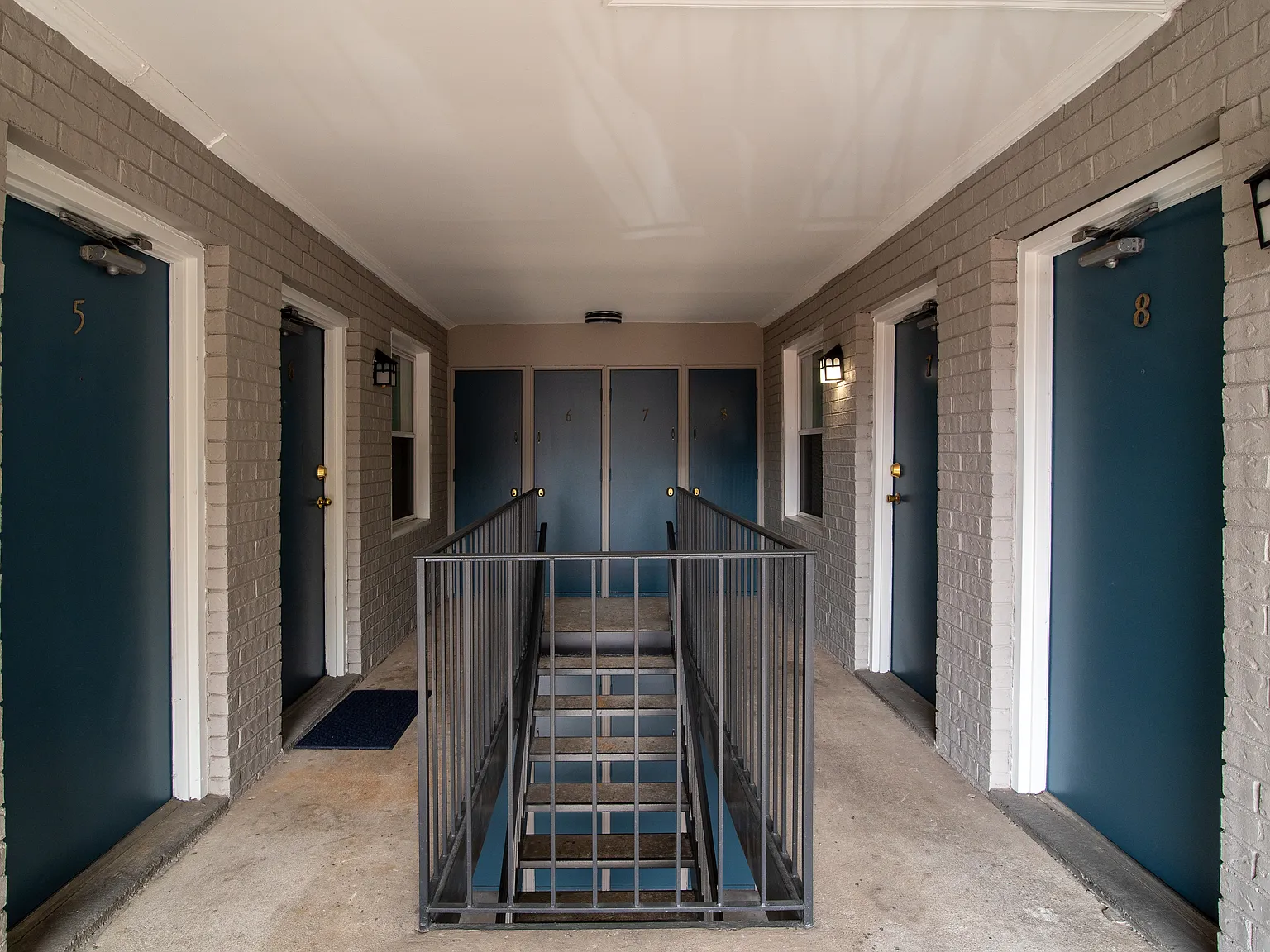1808 Edgehill — Photo 1