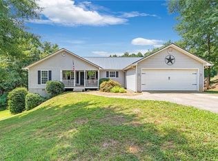 3775 Riverglenn Ct, Gainesville, GA 30506