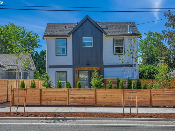 8428 E Burnside St, Portland, OR 97216