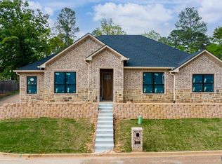 3004 Lismore Ln, Longview, TX 75605