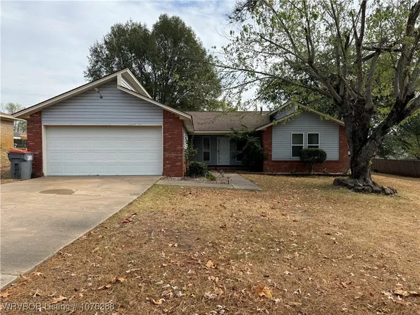 1112 N Aster St, Greenwood, AR 72936