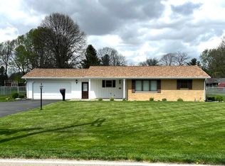 9480 Country Club Rd, Piqua, OH 45356