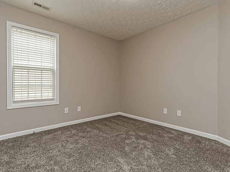 225 Lassiter Dr — Photo 12