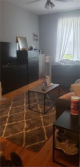 1st image of 4228 N Kenmore Ave APT 203
