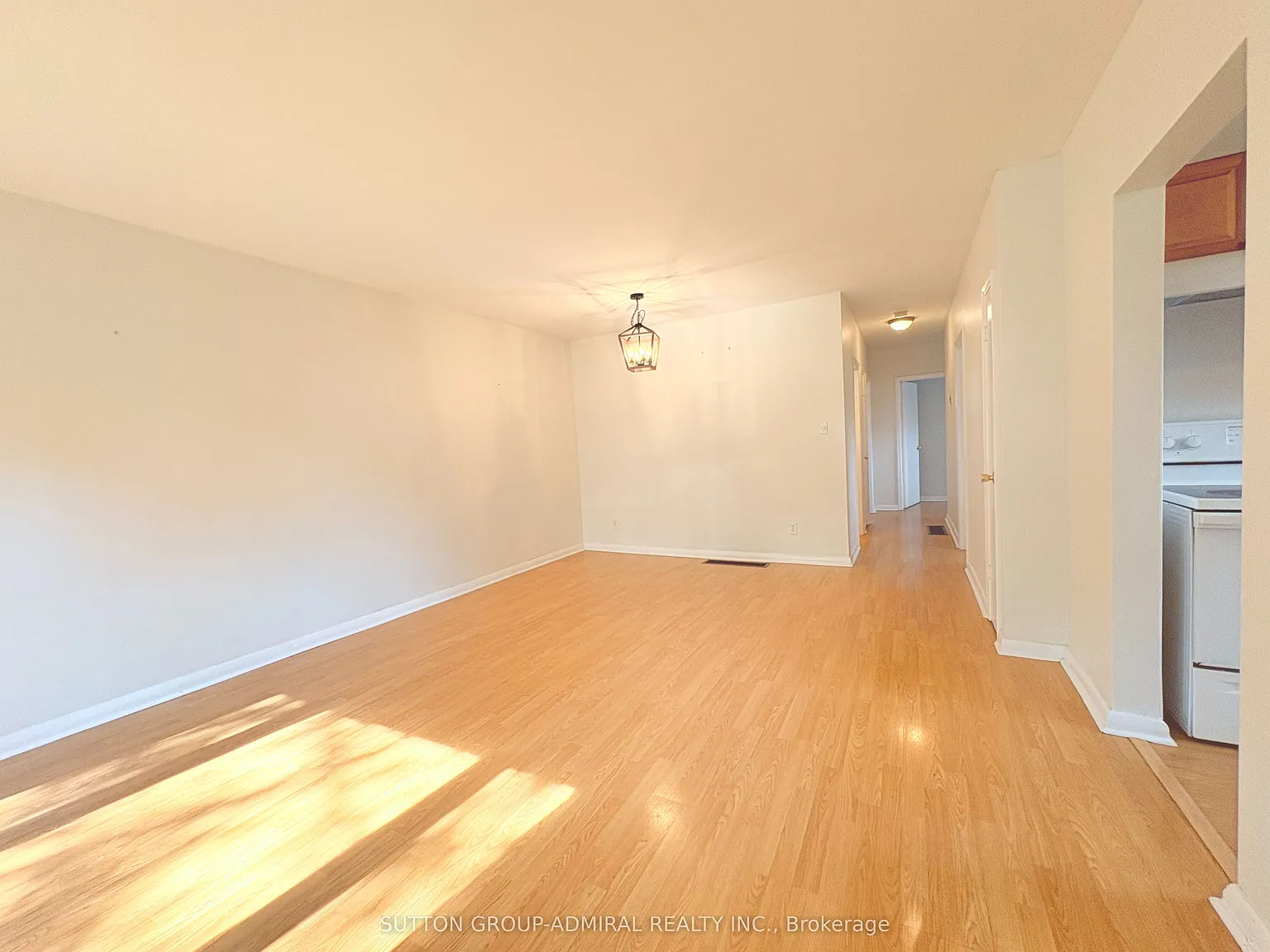 4 bed, $2,600 — Photo 4