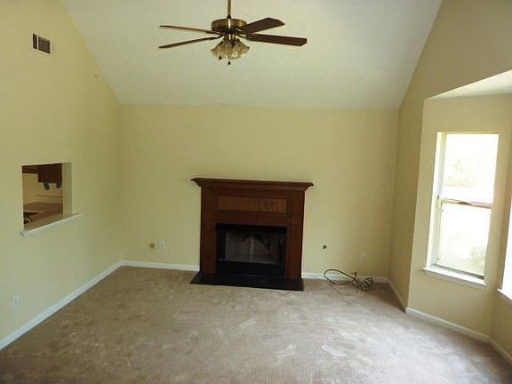 5th image of 45 Cranford Mill Ct