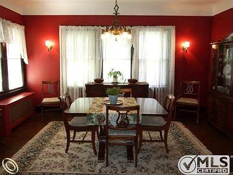 Dining Room-_900.jpg