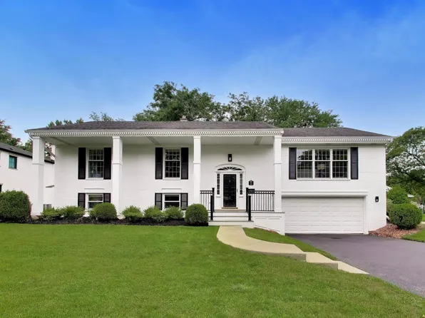 955 W Gilbert Rd, Palatine, IL 60067