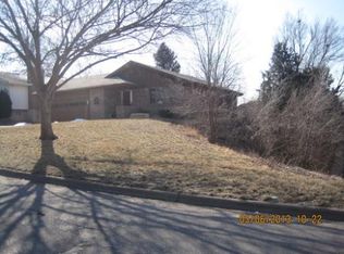 2913 Dickens Ave, Manhattan, KS 66502